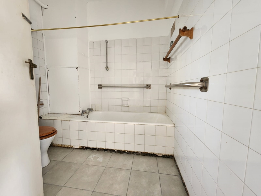 To Let 1 Bedroom Property for Rent in Quigney Eastern Cape
